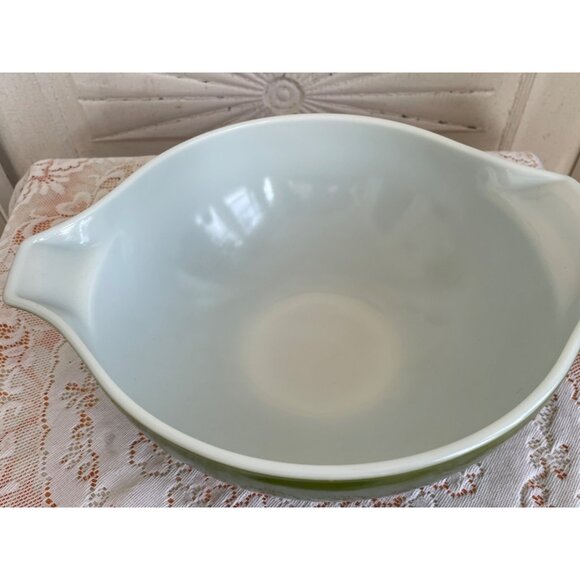 Vintage 1950s Pyrex 4 Qt Cinderellla Mixing Bowl #444 Solid Green - Picture 6 of 11